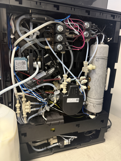 Milk pump in the F16 Dr Coffee machine for the office market